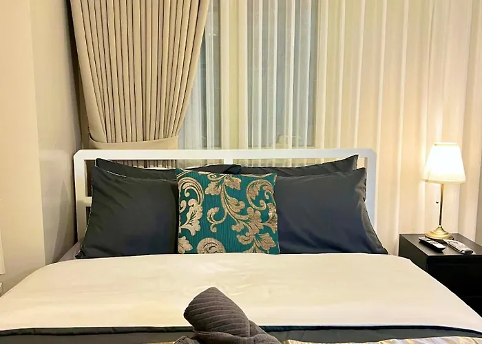 Apartahotel Budget-stay Across Naia Terminal 3 With 500mbps Wifi And Free Netflix Access Manila