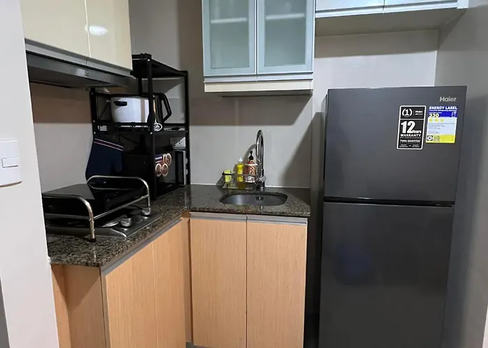 Apartahotel Budget-stay Across Naia Terminal 3 With 500mbps Wifi And Free Netflix Access