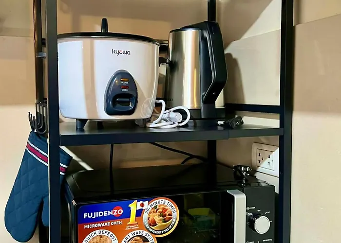 Budget-stay Across Naia Terminal 3 With 500mbps Wifi And Free Netflix Access Apartahotel *
