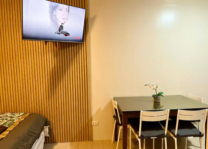 Budget-stay Across Naia Terminal 3 With 500mbps Wifi And Free Netflix Access * Manila