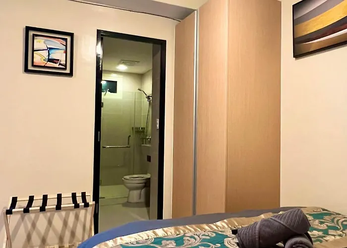 Budget-stay Across Naia Terminal 3 With 500mbps Wifi And Free Netflix Access *